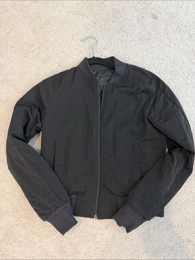 Lululemon Reversible Black Bomber Jacket size 6